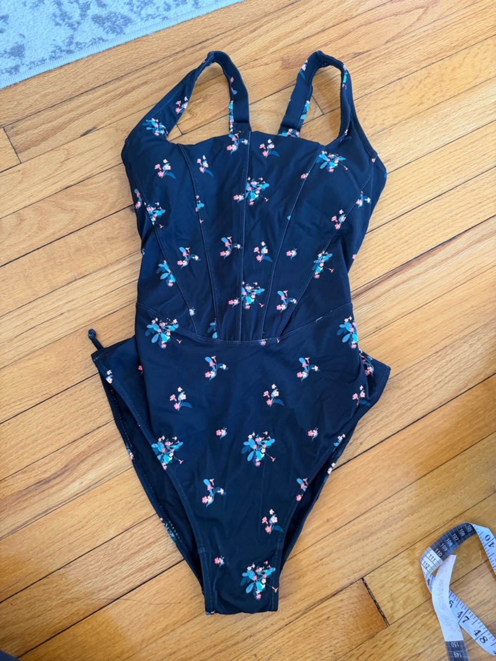 TA3 seamed squarey size M regular/long. Rare style and color!